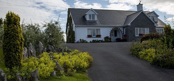 Dolmen Lodge B&B