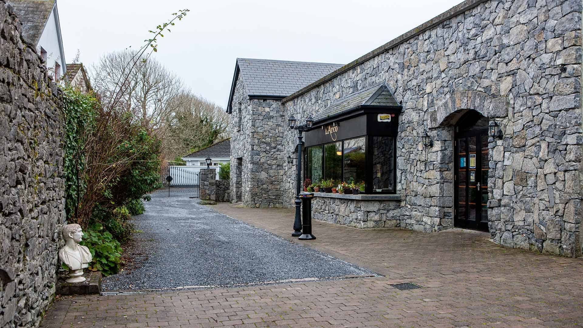 L’Arco Italian Restaurant